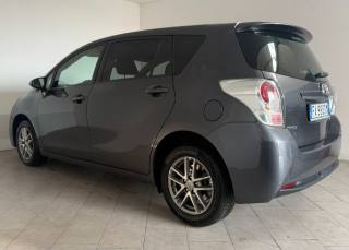 TOYOTA Verso usata 3