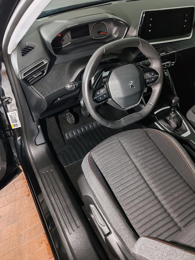 PEUGEOT 2008 usata, con Cerchi in lega