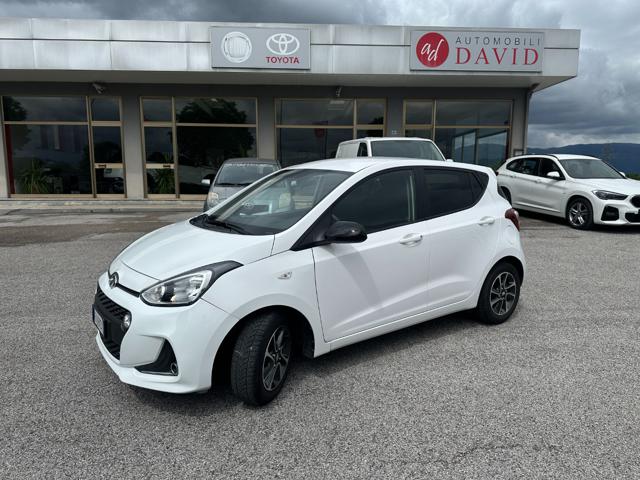 HYUNDAI i10 usata, con Airbag