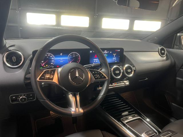 MERCEDES-BENZ GLA 180 usata, con Cerchi in lega