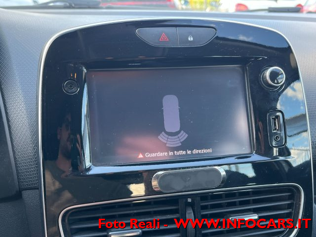 RENAULT Clio usata, con Autoradio digitale