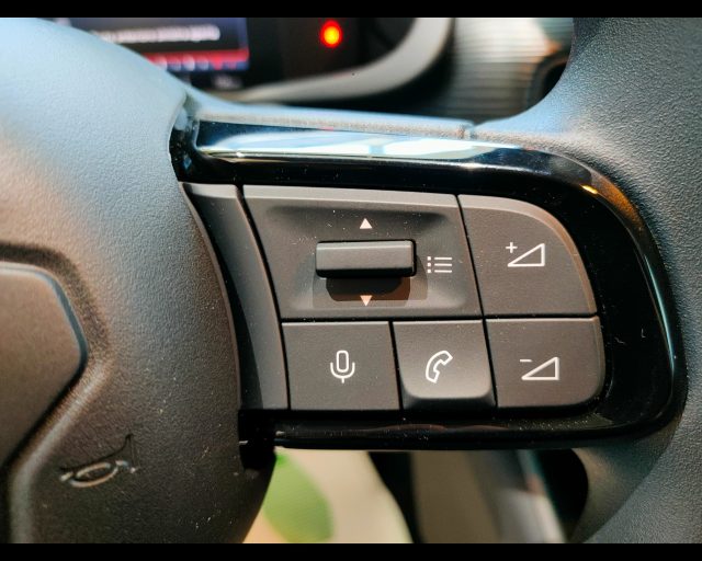 JEEP Avenger usata, con Apple CarPlay
