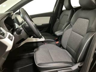 RENAULT Clio usata, con Volante in pelle