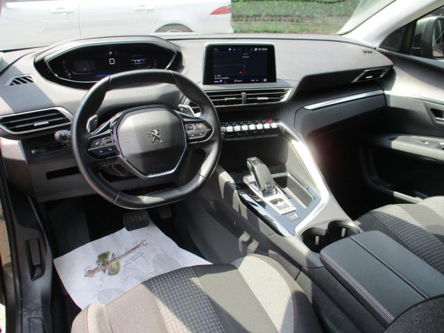 PEUGEOT 5008 usata, con Park Distance Control