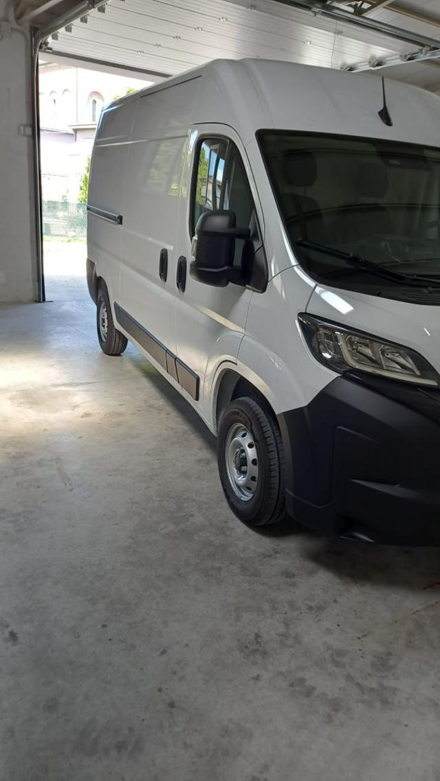 PEUGEOT Boxer usata, con Alzacristalli elettrici