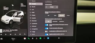 TESLA Model Y usata, con Specchietto retrovisore con funzione antiabbagliamento