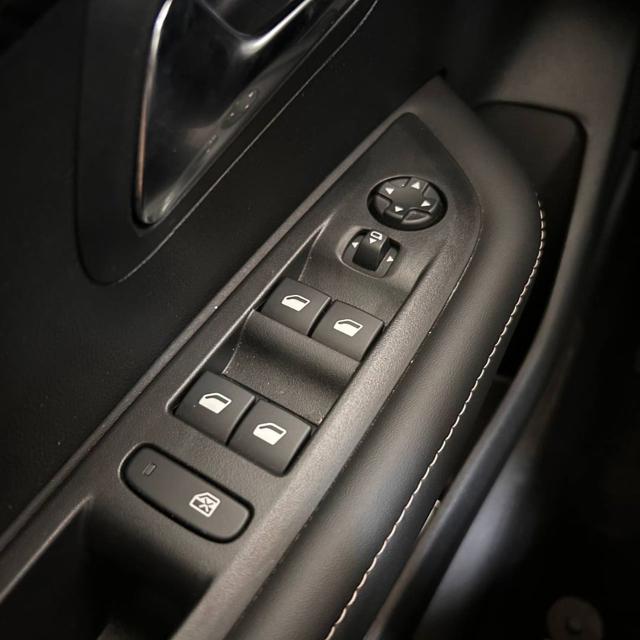 PEUGEOT 208 usata, con Chiusura centralizzata telecomandata