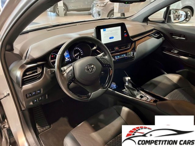 TOYOTA C-HR usata 8
