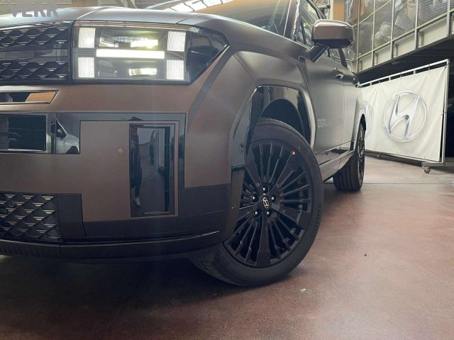 HYUNDAI Santa Fe usata, con Vetri oscurati