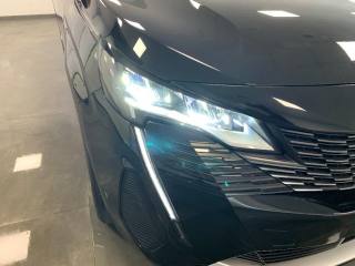 PEUGEOT 3008 usata, con Leve al volante