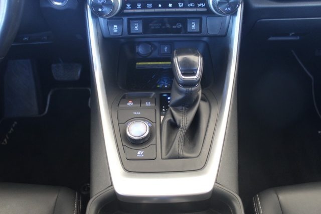 TOYOTA RAV 4 usata, con Autoradio digitale