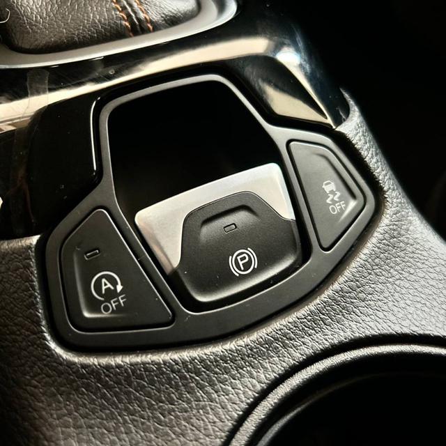 JEEP Compass usata, con Luci diurne LED