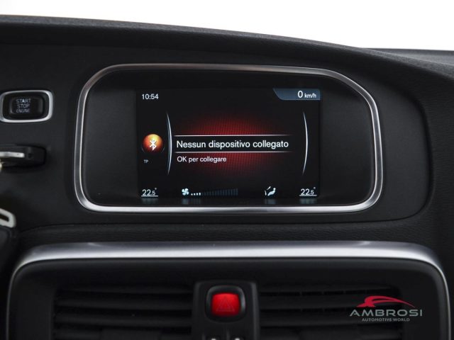 VOLVO V40 Cross Country usata 14