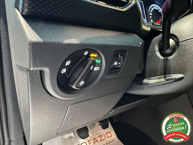 VOLKSWAGEN T-Cross usata, con Volante multifunzione