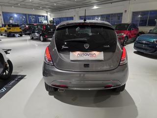 LANCIA Ypsilon usata, con Fendinebbia