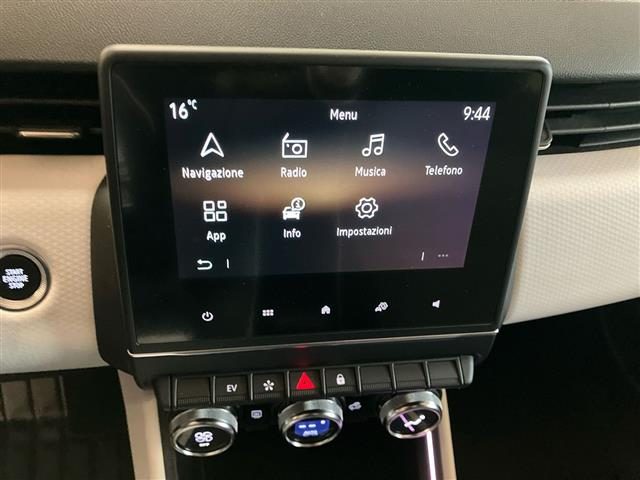 RENAULT Clio usata, con Volante in pelle