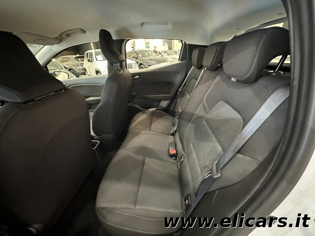 RENAULT Clio usata, con USB