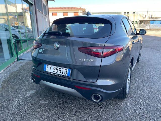 ALFA ROMEO Stelvio usata, con Cerchi in lega