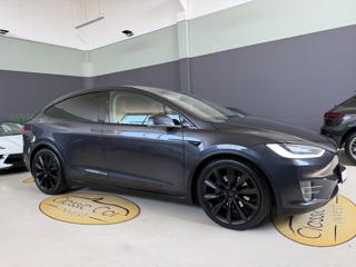 TESLA Model X usata, con Park Distance Control