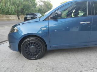 LANCIA Ypsilon usata, con USB
