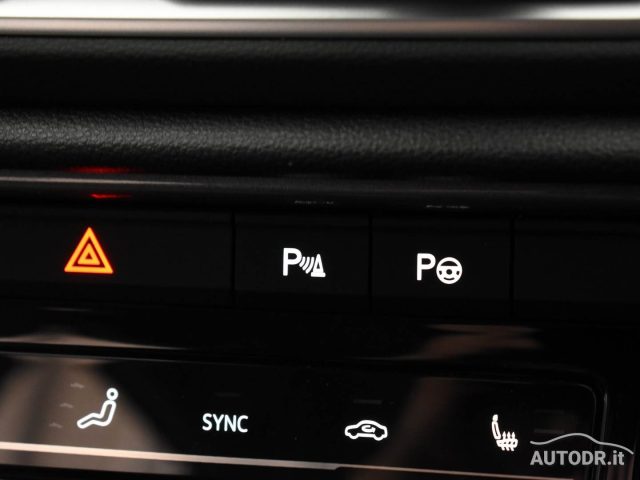 VOLKSWAGEN T-Roc usata, con MP3