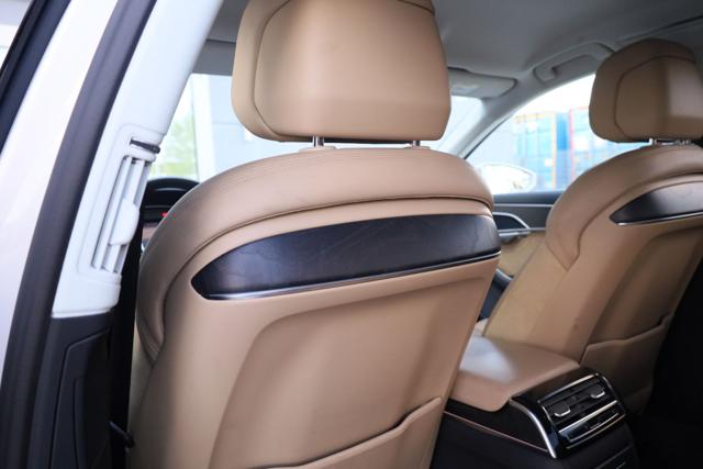 AUDI A8 usata, con Regolazione elettrica sedili