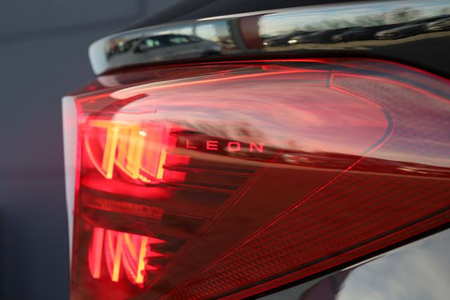 CUPRA Leon usata, con Sedile posteriore sdoppiato