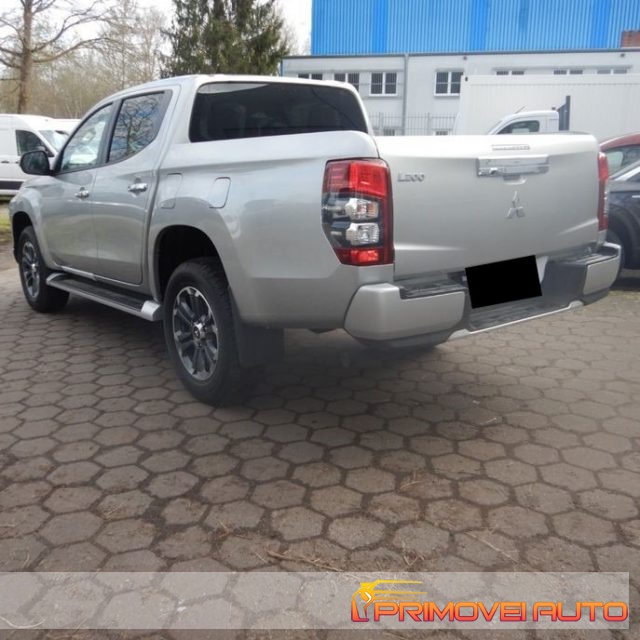 MITSUBISHI L200 usata, con Chiusura centralizzata