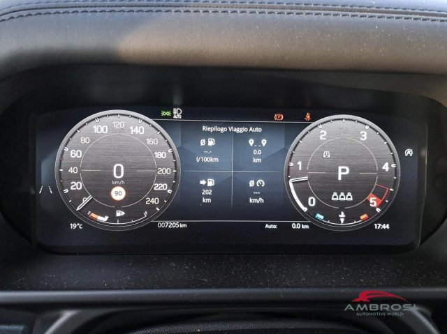 LAND ROVER Defender usata 11