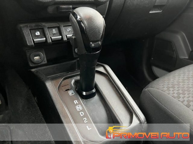 SUZUKI Jimny usata, con Autoradio digitale