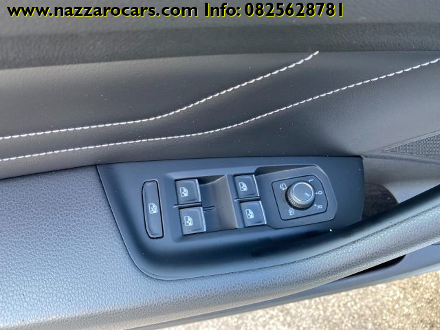 VOLKSWAGEN Passat Variant usata, con Cerchi in lega