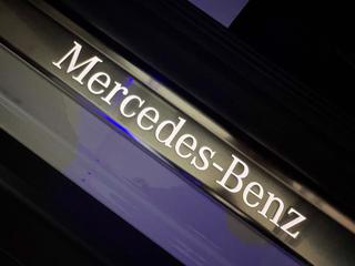 MERCEDES-BENZ GLC 300 usata, con Touch screen
