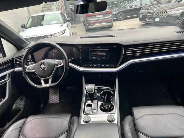 VOLKSWAGEN Touareg usata, con Cruise Control