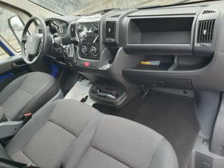 PEUGEOT Boxer usata, con Park Distance Control