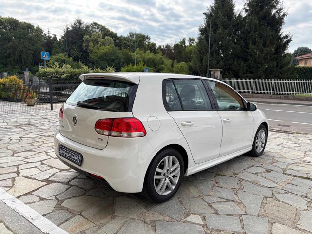 VOLKSWAGEN Golf usata, con Autoradio