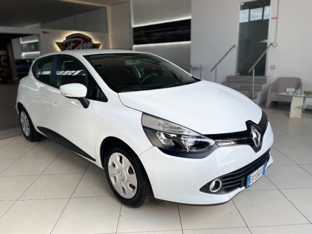 RENAULT Clio usata, con Alzacristalli elettrici