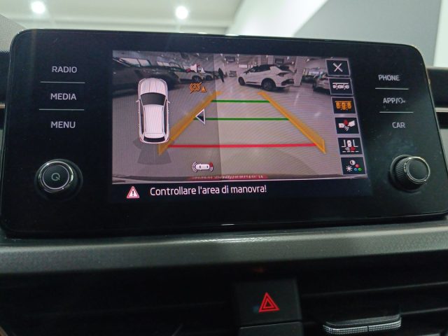 SKODA Kamiq usata, con Sedile posteriore sdoppiato