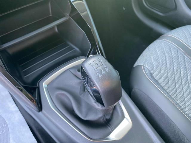 PEUGEOT 208 usata, con USB