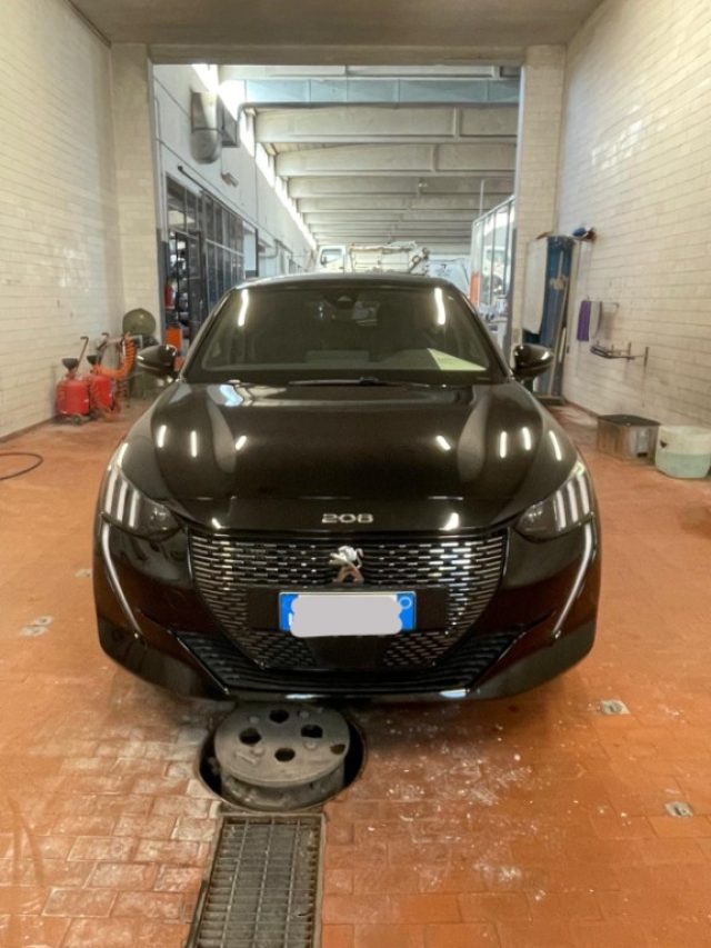 PEUGEOT 208 usata, con Interni in pelle