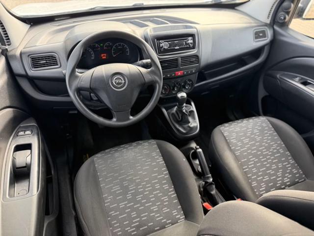 OPEL Combo usata, con Autoradio