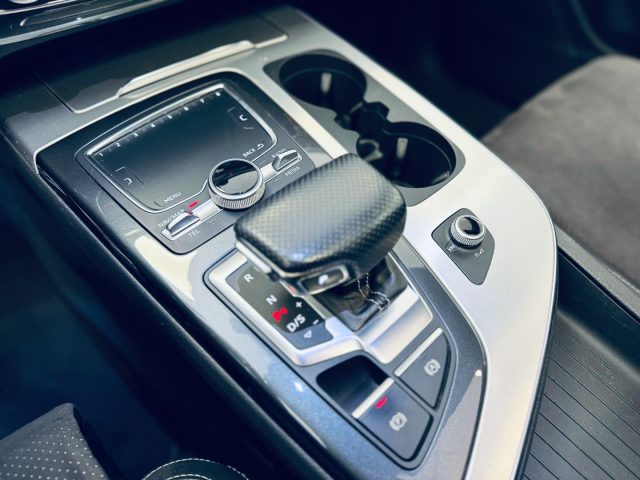 AUDI Q7 usata, con Regolazione elettrica sedili