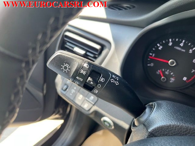 KIA Stonic usata, con Autoradio digitale