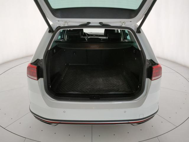 VOLKSWAGEN Passat Alltrack usata, con Controllo vocale