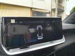 PEUGEOT 2008 usata, con Controllo automatico clima