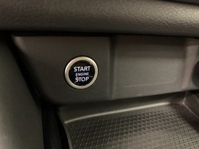 NISSAN Qashqai usata, con Autoradio digitale