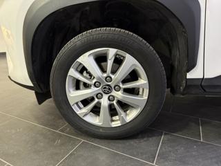 TOYOTA Yaris Cross usata, con Autoradio