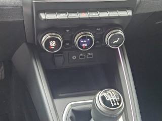 RENAULT Clio usata, con Luci diurne LED