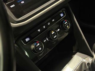 VOLKSWAGEN Tiguan usata, con USB