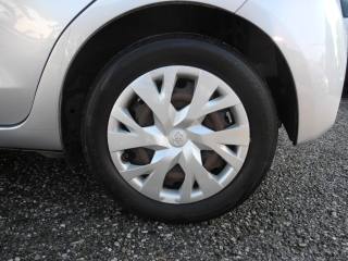 TOYOTA Yaris usata 53