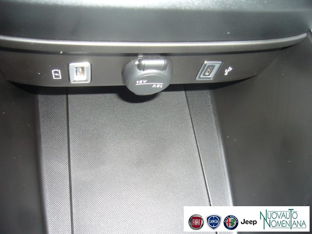 JEEP Avenger usata, con Volante multifunzione